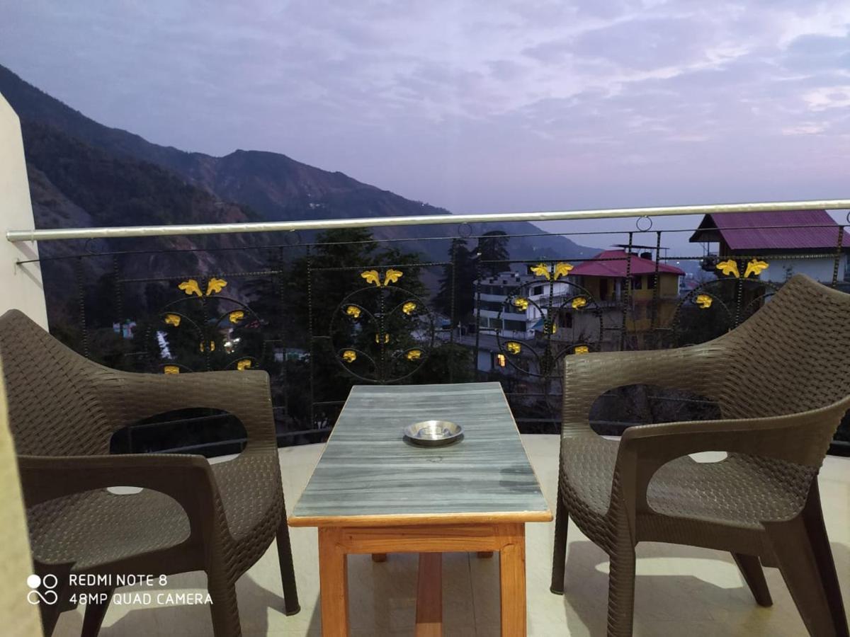Sky Pie Hotel Дармсала Екстер'єр фото